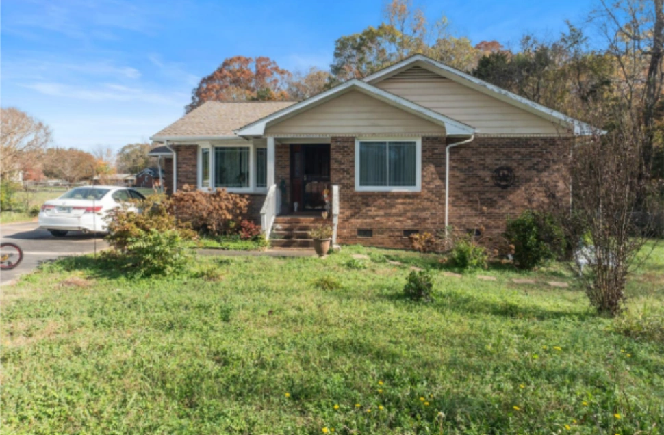 Brick home in North Carolina before renovation purchased as-is by local home buyer